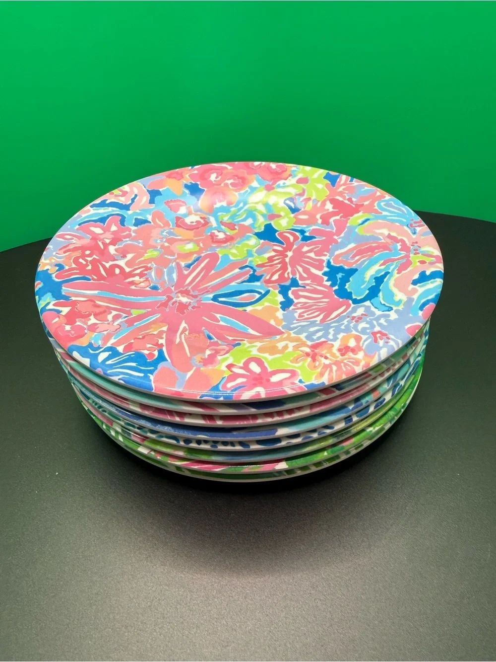 Lilly Pulitzer Colorful Floral Melamine Salad Plates 6 inch- set of 8 - Picture 1 of 4